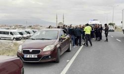 Aksaray’da polis cenazesi sırasında konvoya saldırı: 4 yaralı