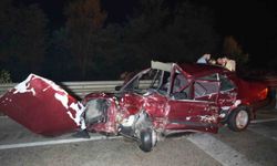 Kastamonu’da zincirleme trafik kazasında araç hurda yığınına döndü
