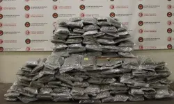 Kedi taşıma çantasında 2 kilo 300 gram uyuşturucu ele geçirildi