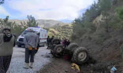Manisa'nın Selendi ilçesinde iki ayrı traktör kazasında 2 kişi öldü