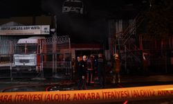 Başkentte oto tamir dükkanında çıkan yangın söndürüldü