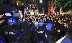 Roma'da Filistin'e destek gösterisine polis, cop ve tazyikli suyla müdahale etti