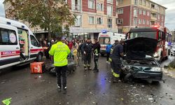 Tekirdağ'da motosikletle otomobilin çarpıştığı kaza kamerada