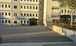 Erzurum'da okul çıkışı merdivenlerde oluşan yoğunlukta 21 öğrenci hafif yaralandı