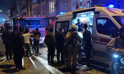 Esenler'de bir binada çıkan yangında dumandan etkilenen 15 kişi hastaneye kaldırıldı