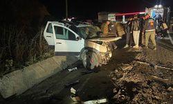 Uşak'ta cip ile otomobilin çarpışması sonucu karı koca öldü, 3 kişi yaralandı