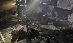 Mardin'de bir apartmanda çıkan yangında 2 kişi dumandan etkilendi