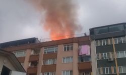 Samsun’da 9 katlı binanın çatı katında yangın