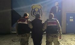 Dolandırıcılıktan aranıyordu Kars’ta jandarma yakaladı