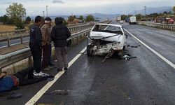 Karabük'te panelvan ile otomobil çarptı: 2 yaralı