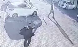 Tetikçinin otobüs firması sahibine silahlı saldırısı kamerada
