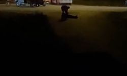Arnavutköy'de gece yarısı sokak ortasında kavga