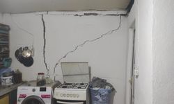 Manisa'da 83 yapı depremden etkilendi