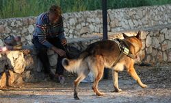 Alkolün etkisiyle su kanalına düştü, köpeğinin havlamasıyla fark edilerek kurtarıldı