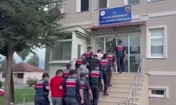 Düzce'de havaya ateş açan 5 kişi kıskıvrak yakalandı