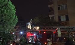 Kadıköy’de 5 katlı binada korkutan yangın: 20 kişi dumandan etkilendi