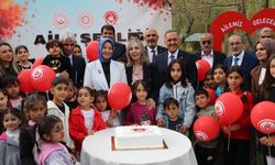 Aile ve Sosyal Hizmetler Bakan Yardımcısı Yenigün, Bingöl'de "Aile Şenliği Programı"nda konuştu