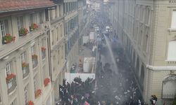 İsviçre'de Gazze'ye destek gösterisinde polis ile göstericiler arasında arbede çıktı
