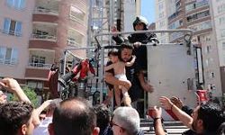 Kayseri'de bir binada çıkan yangında 4 çocuk dumandan etkilendi