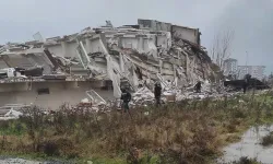 Hatay'da Nilüfer Apartmanı'nın depremde yıkılmasına ilişkin davanın duruşması görüldü