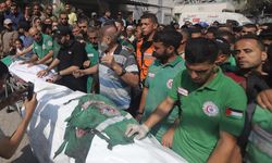 İsrail, Gazze'de 2 yıldır sürdürdüğü saldırılarda 1701 sağlık çalışanını öldürdü