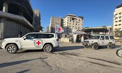 Hamas Gazze'deki İsrailli esirleri Kızılhaç heyetine teslim etmeye başladı