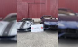 İstanbul Gümrük Muhafaza ekipleri sahte faturalarla değeri düşük gösterilen 10 lüks araca el koydu
