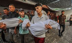 İsrail'in Gazze Şeridi'ne düzenlediği saldırılarda 14 kişi hayatını kaybetti
