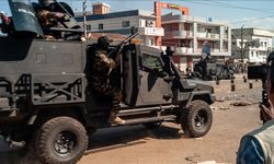 Madagaskar Cumhurbaşkanlığı, ordu birliklerinin anayasayı askıya alma yönündeki bildirisini kınadı