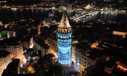 Galata Kulesi'nde artırılmış gerçeklik ile mapping gösterisi yapıldı