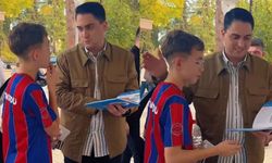 Millî bilinç ve teknoloji bir arada... Ülkü Ocakları İzmir, Kitap Fuarında gençlerle buluştu
