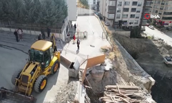 Ankara'da toprak kayması: Zemini kayan 17 katlı binadan 300 kişi tahliye edildi