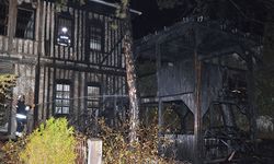 Samsun'da Atatürk'ün kaldığı tarihi konak yangında zarar gördü