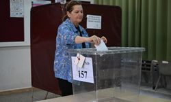 KKTC'de cumhurbaşkanı seçiminin ilk turu için oy kullanma işlemi başladı