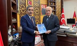 MHP Lideri Bahçeli, Önder Kahveci'yi kabul etti... Kahveci: Bütçe teklifi raporumuzu takdim ettim