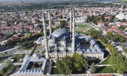 Edirne İdare Mahkemesi, Selimiye Camisi'nin kubbe tezyinatı işlemi için yürütmeyi durdurma kararı verdi