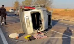 Şanlıurfa’da hafif ticari araç devrildi: 1 ölü, 3 yaralı