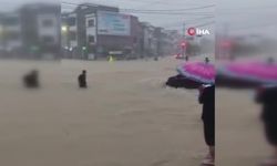 Endonezya'daki sel ve toprak kaymalarında can kaybı 29'a yükseldi