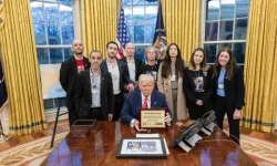 Trump, serbest bırakılan İsrailli esirler ve aileleriyle Beyaz Saray'da bir araya geldi