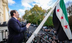 Suriye'nin Londra Büyükelçiliği 13 yıl sonra yeniden açıldı