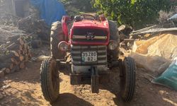 İzmir'de devrilen traktörün sürücüsü hayatını kaybetti