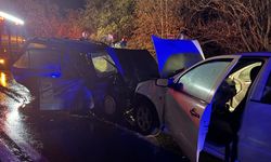 Eskişehir'de 2 otomobilin çarpıştığı kazada 9 kişi yaralandı