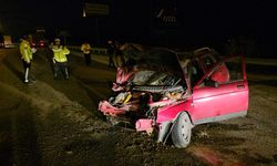 Çorum'da tırla çarpışan otomobildeki 2 kişi yaralandı