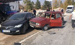 Elazığ'da kamyon ile otomobilin çarpıştığı kazada 1 kişi öldü