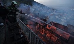Bursa'da 2 katlı evde çıkan yangın söndürüldü