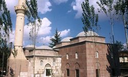 5 asırlık camiye restorasyon