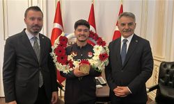 Muhammed Furkan Özbek, memleketinde davul ve zurna ile karşılandı