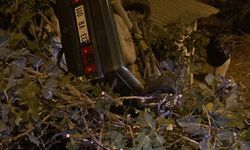 Otomobil takla atıp, eve çarptı sürücü öldü