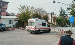 Odunpazarı’nda ambulansa demir duba engeli