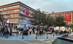 Zonguldak'ta psikolojik sorunları olduğu iddia edilen şahıs kaymakamlık önünde kendini yaktı